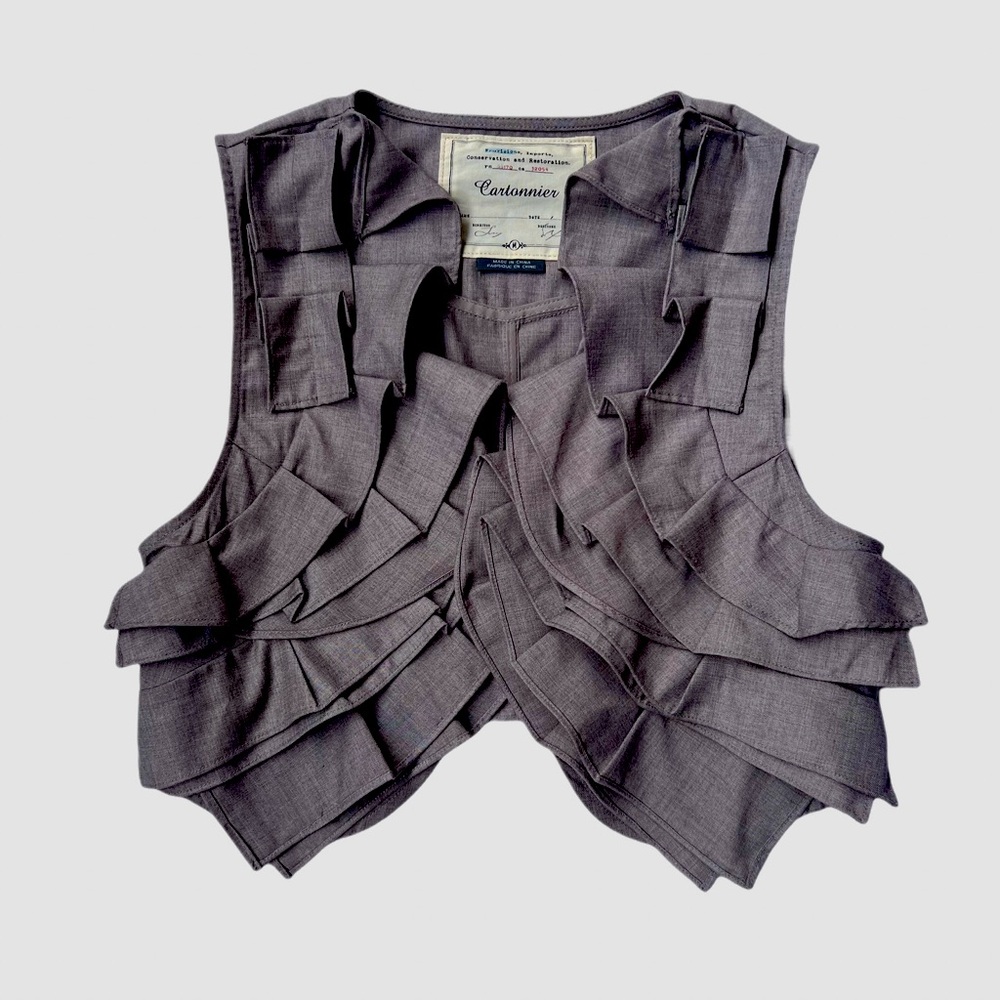 Cute Ruffled Short Vest